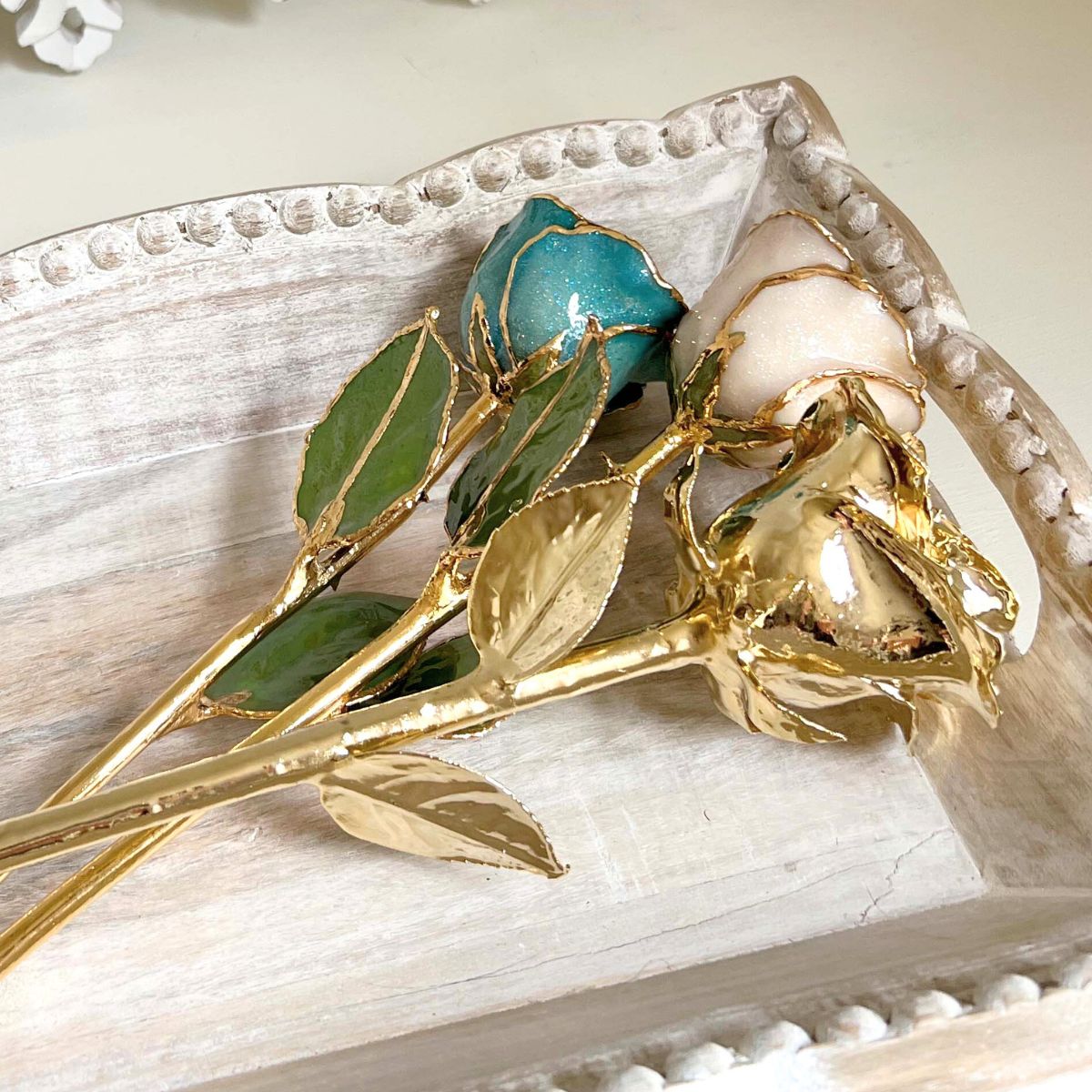 Auquamarine-Diamond-Dipped-Forever-Rose.jpg__PID:bf6ed8e1-b512-4099-a98f-5b40ca4ce429